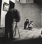 Irving Penn in Cuzco, Peru, 1948.jpg