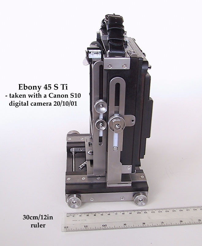 フィルムカメラ 001】EBONY 45S（エボニー 4×5） | 写真家 吉村