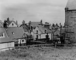 19 04 07 Houses in Robin Hoods Bay town.jpg