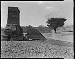 Click image for larger version. 

Name:	Schoharie Crossing 2018-4-2 Broken arch and pier looking N.jpg 
Views:	105 
Size:	81.5 KB 
ID:	177525